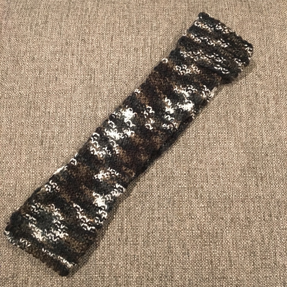Color-blocked leg warmers